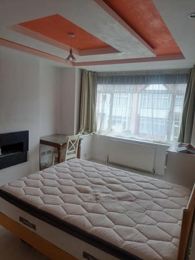 A first floor of two floors flat to rent Main Photo