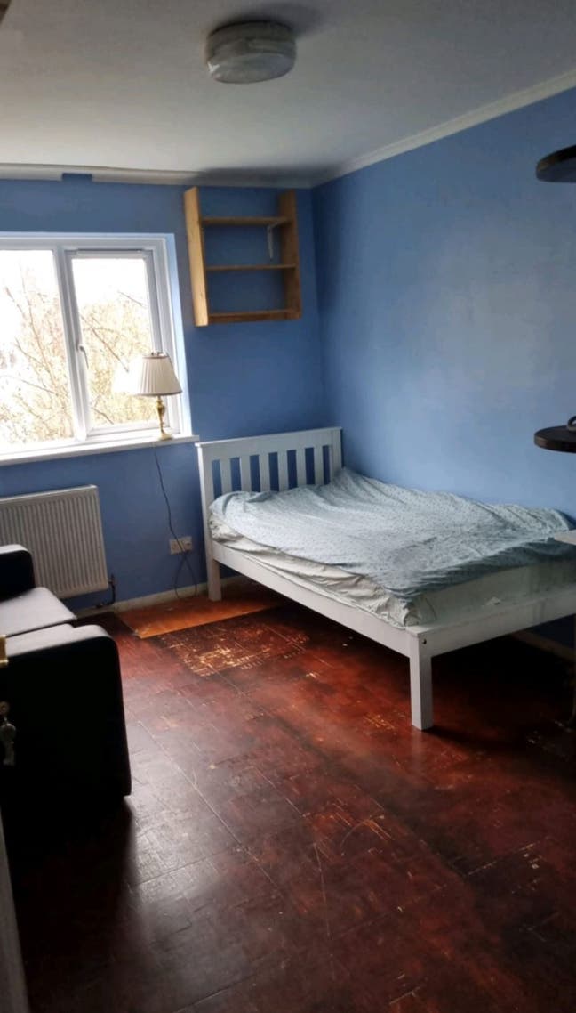 Spacious Double Room Near Putney Heath –Bills Inc. Main Photo