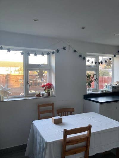 Spacious double room available  Main Photo