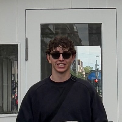 Looking to move into city centre Main Photo