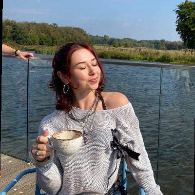 Looking for sociable but chill housemates  Main Photo