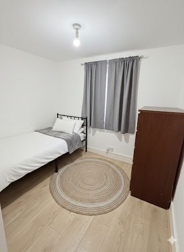 Single Room for rent Main Photo
