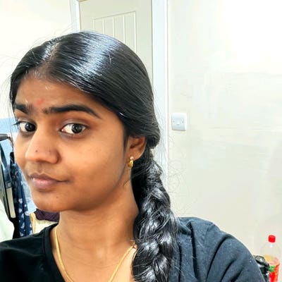 25 year old Female seeks a single or double room Main Photo