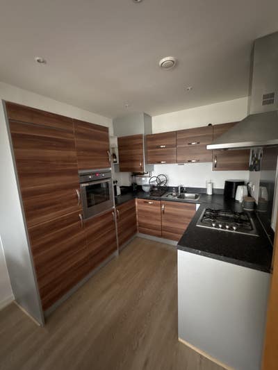 Single Room with Private Bathroom. with Bills Incl Main Photo