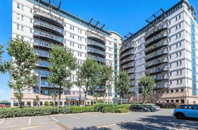 Bow/Stratford 3 Double Rooms Available! Main Photo