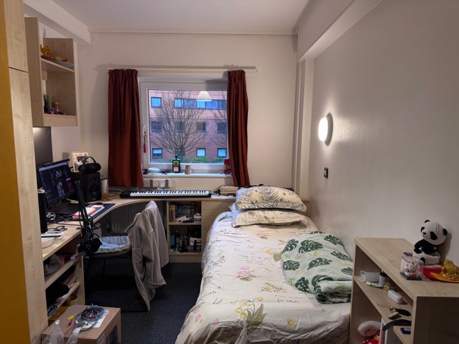 Student Room at Mary Sturge – Great Flatmates  Main Photo