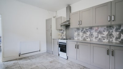 2 Bedroom House in Stirchley. Main Photo