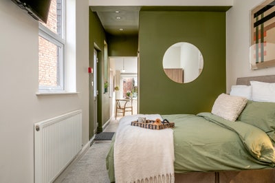 Not one to be missed, this brand new 6-Bedroom Pro Main Photo