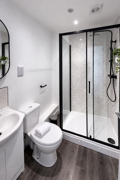 Hassle-Free Living: En-Suite Room Available Now✨ Main Photo