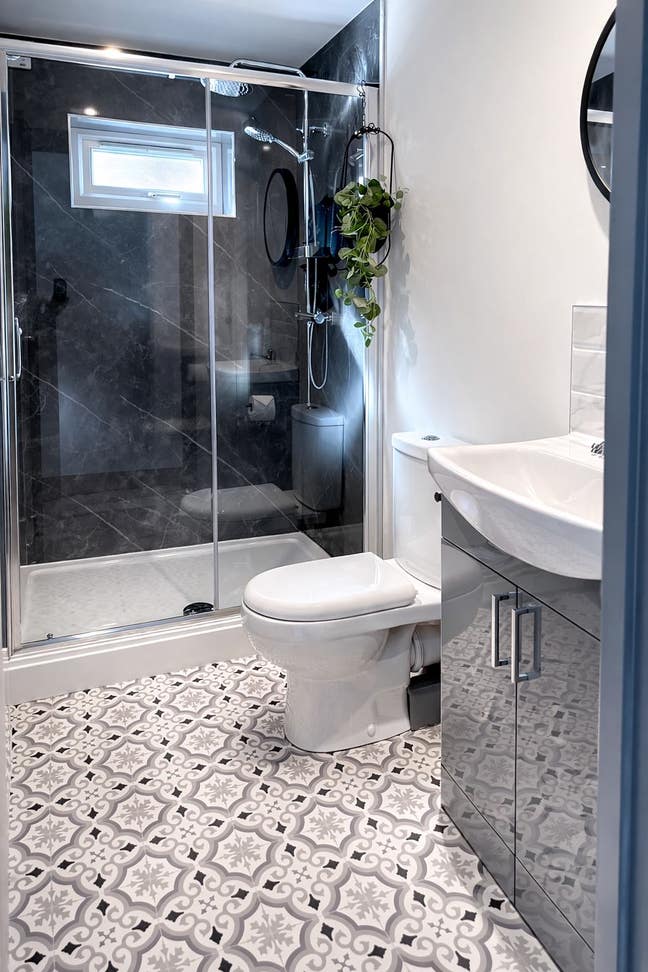 Move-In Ready En-Suite Room 😍 Main Photo