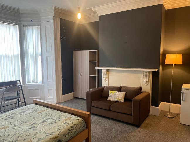 City Centre Very Large Room for 1 Person Main Photo