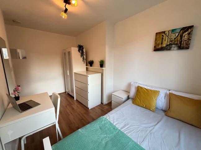  Lovely double room to rent  Main Photo