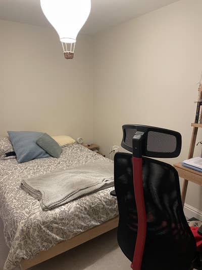 Lovely room available in very central area Main Photo