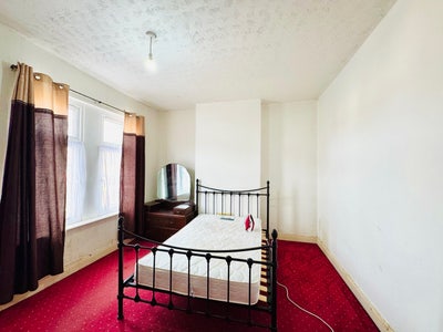 Room available for rent Main Photo