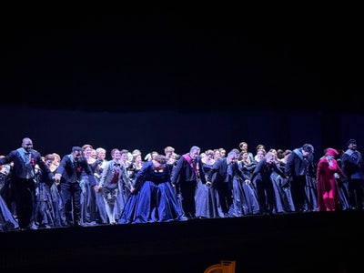 Professional Female seeks a single or double room Main Photo