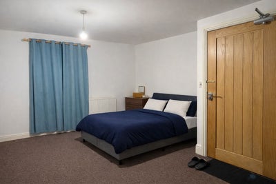 Super Large En-suite Loft room  Main Photo