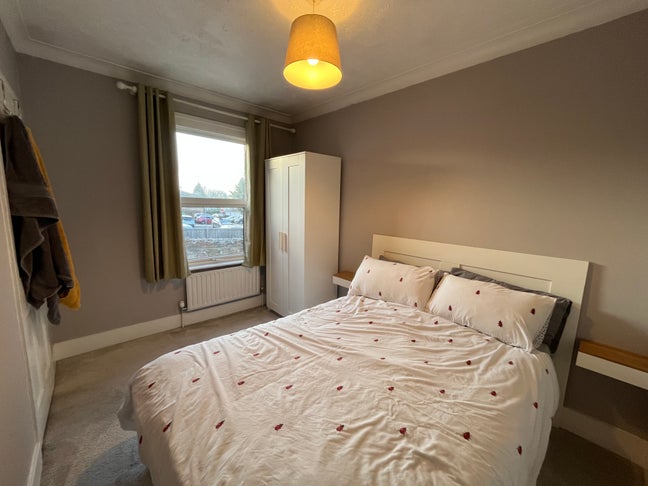 Double room close to town Main Photo