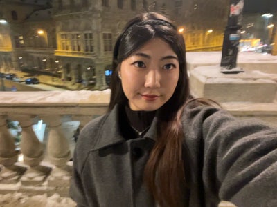 Hi, I’m currently working as a waitress at ... Main Photo