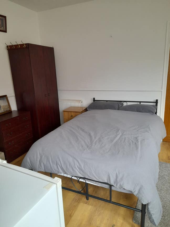 Double room available now Eastleigh  Main Photo