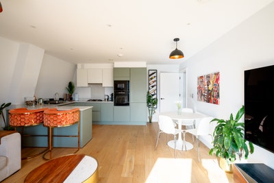 High Spec 2 Bedroom Flat in Prime Watford Location Main Photo