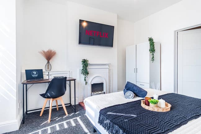  Rooms  for  Rent  in  Burton  DE14  –  &pound;115/Week
 Main Photo