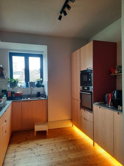 Excellent loft room with whole house access Main Photo