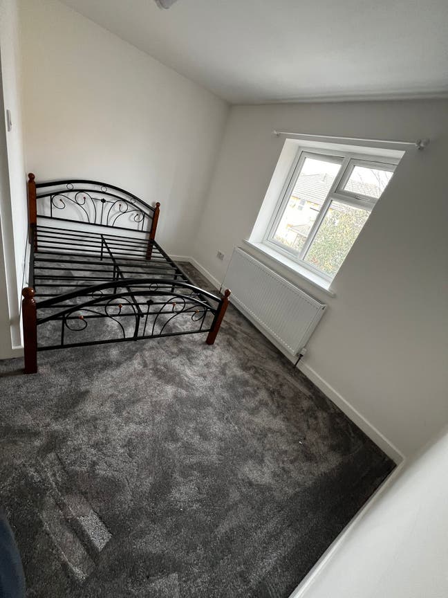 Spacious Double Room &pound;750 Main Photo