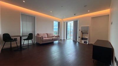 One-Bedroom Flat Battersea  Main Photo