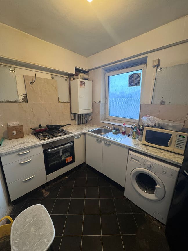 Newly refurbished 4 Bed flat@Queen Mary Uni/Bethna Main Photo