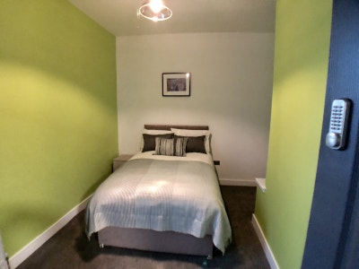 Stylish Shared Living, Pindar St Main Photo