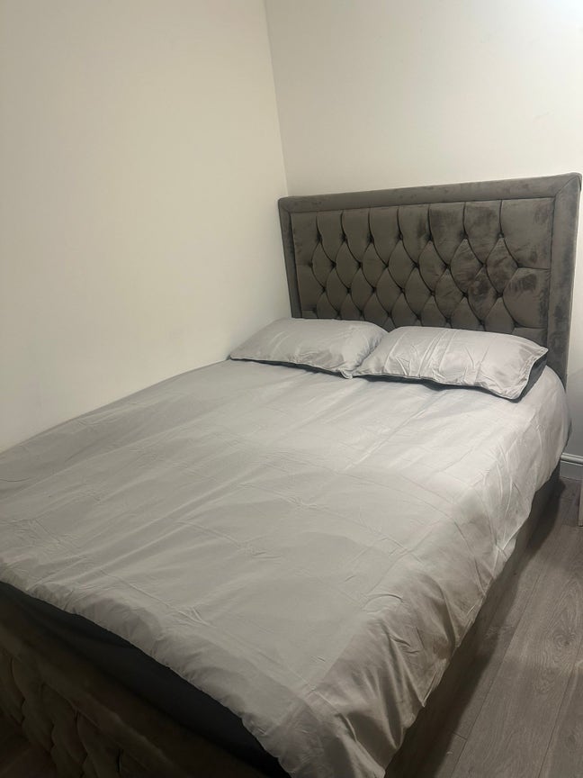 Double room avaliable near heathrow airport Main Photo