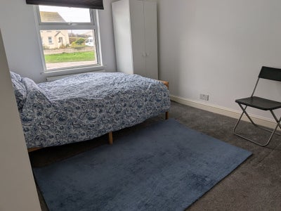 Double room in professional household Main Photo