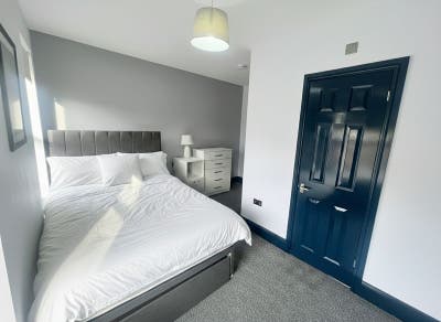 Spacious Double En-suite Room in Derby Main Photo