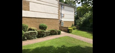 Modern 2 bedroom flat Main Photo