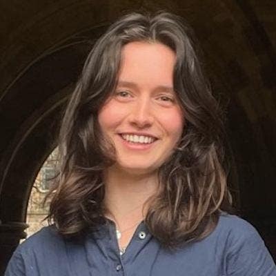 Laid back and friendly young professional  Main Photo