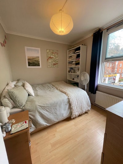 Double Room in Clapham Common - Move in 22 March ✨ Main Photo