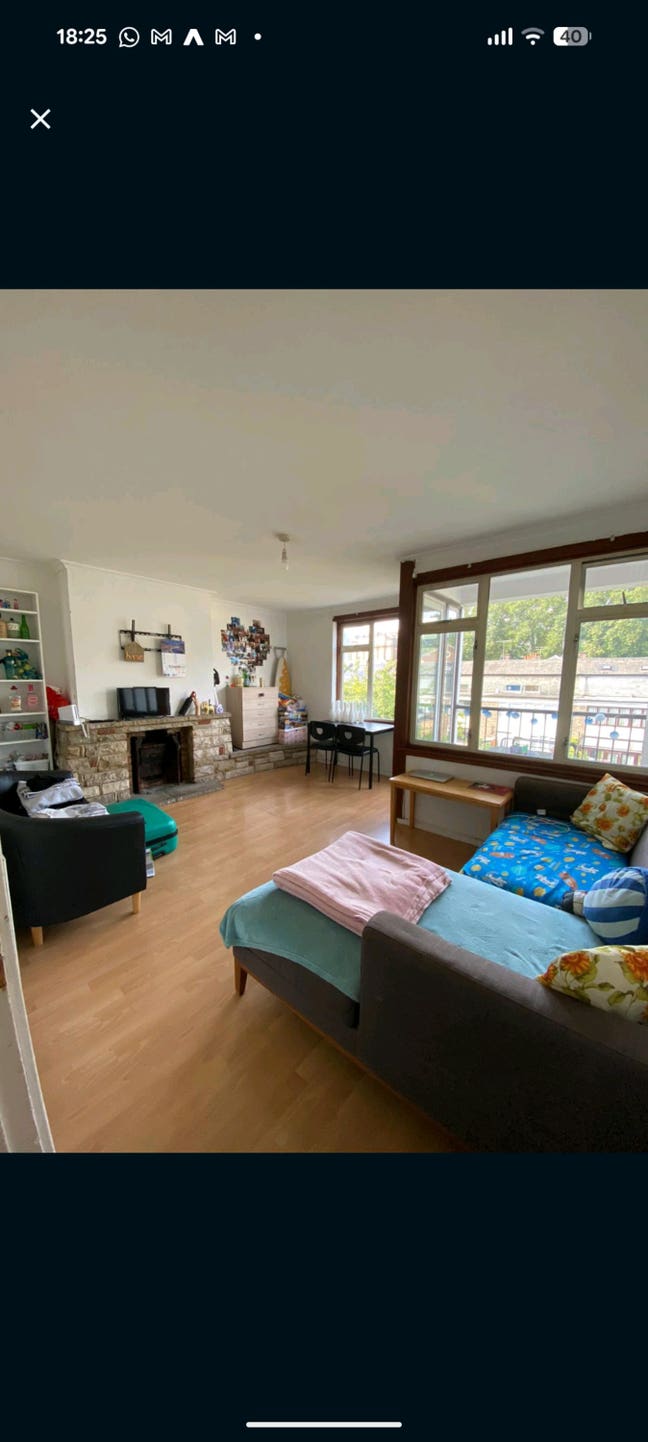 Looking for someone to buddy up with the flat! Main Photo