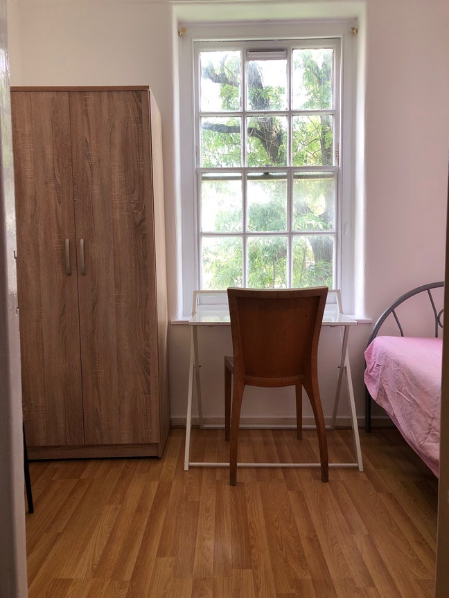 *Single Room in St. John’s Wood  Main Photo