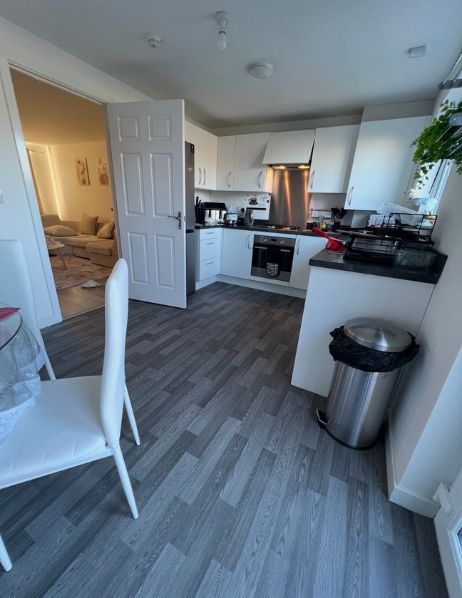 Room near hosp RIE and Bioquarter , university  Main Photo