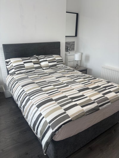 Double room available in HMO Main Photo