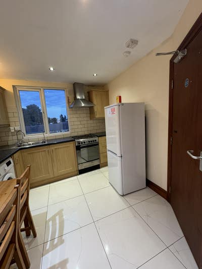 Two Bedroom Flat in Great Location Main Photo