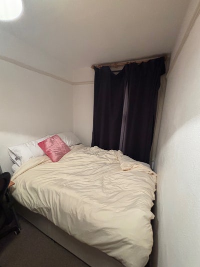High St Ken - double room for rent  Main Photo