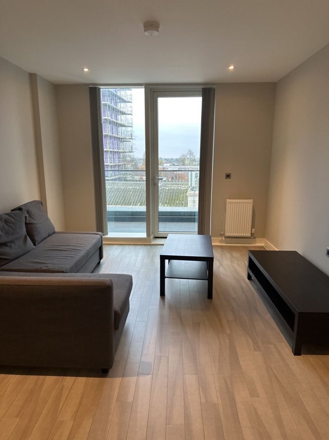 Brand new flat to rent  Main Photo