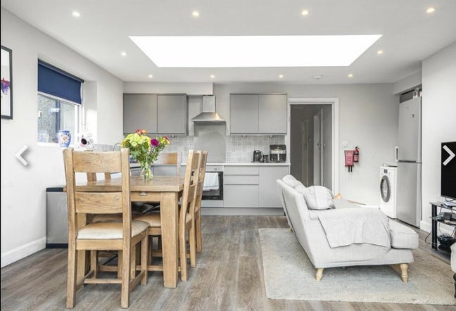 2 rooms available – Beautiful modern shared house  Main Photo