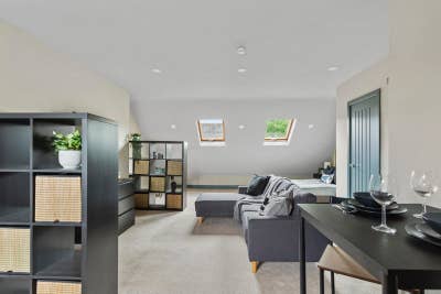 ✨ Luxury Ensuite & Studio Rooms ✨ Main Photo