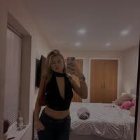 I am a professional female aged 20. I am look... Main Photo