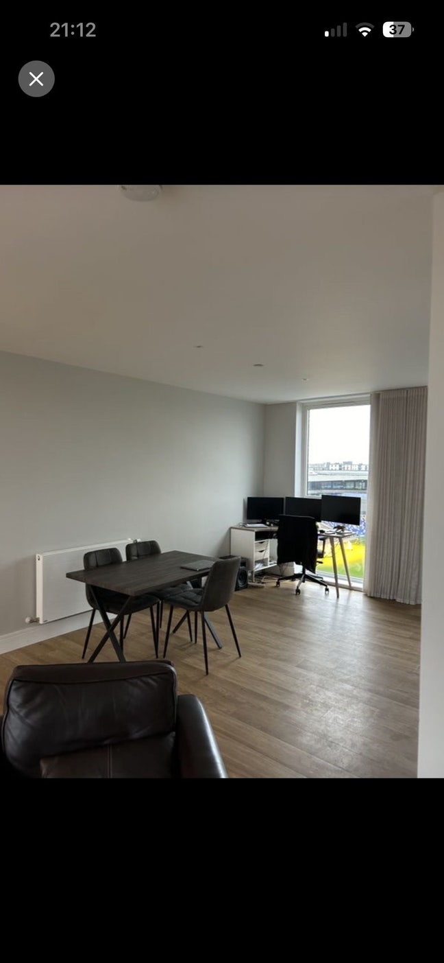 Spacious double room for rent in Earlsfield  Main Photo