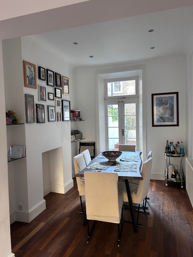 Spacious Bedroom + Study in Chelsea for one person Main Photo