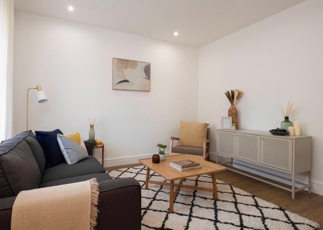 Town house  Main Photo