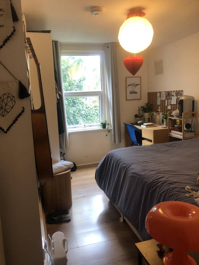 Beautiful  Room,  2 m Tube, 20 m Central, N22 Main Photo